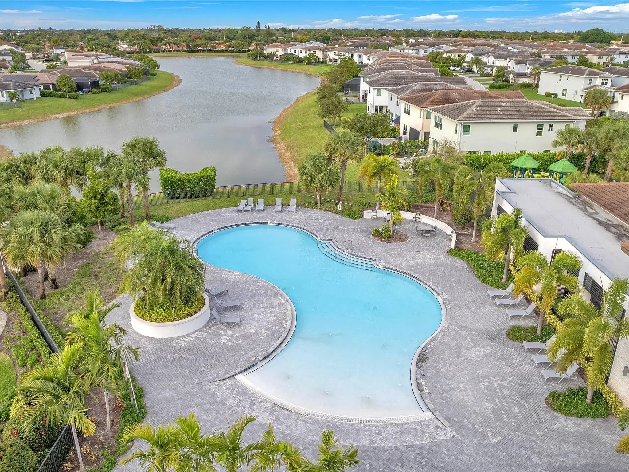 Picture of 1130 Rio Ct, Pompano Beach, FL 33064