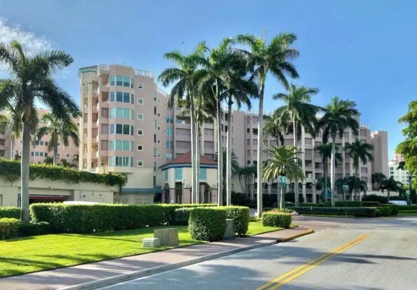 Picture of 300 SE 5Th Avenue 2160, Boca Raton FL 33432