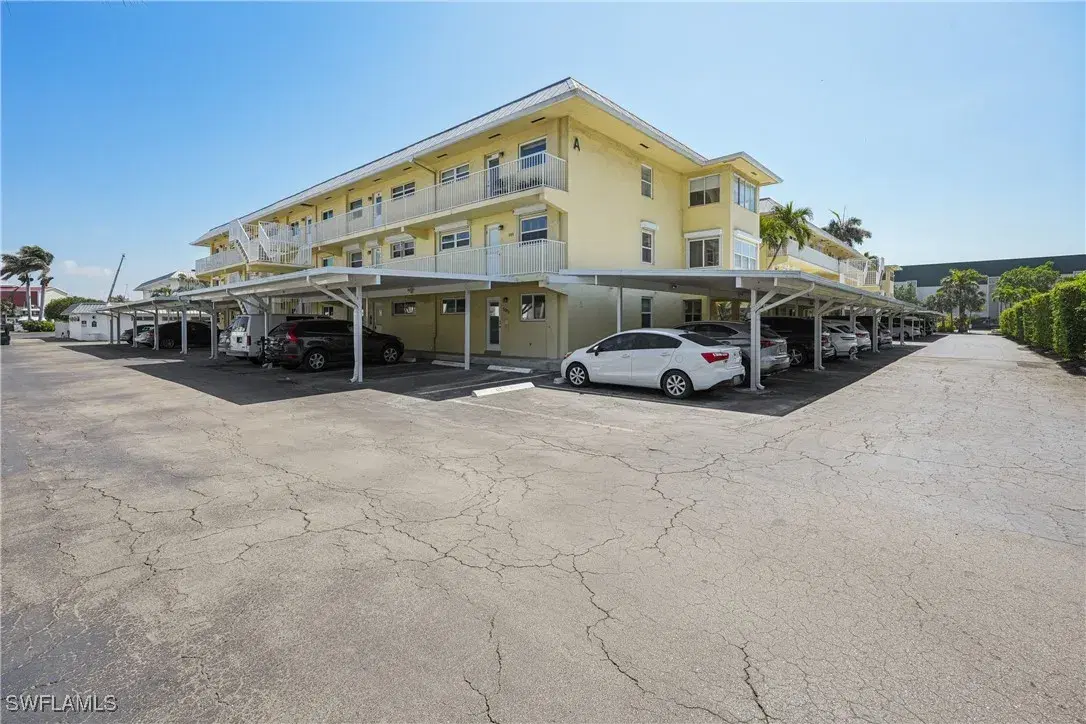 Picture of 1100 8Th Ave S 102A, Naples, FL 34102