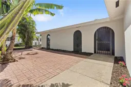 Picture of 8925 Dorchester St, Fort Myers, FL 33907