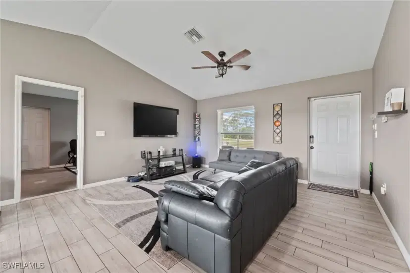 Picture of 5011 Dania Cir, Labelle FL 33935