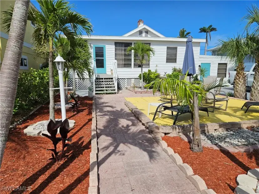 Picture of 243 Pearl St, Fort Myers Beach FL 33931