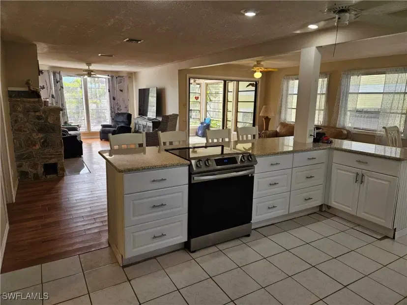 Picture of 243 Pearl St, Fort Myers Beach FL 33931