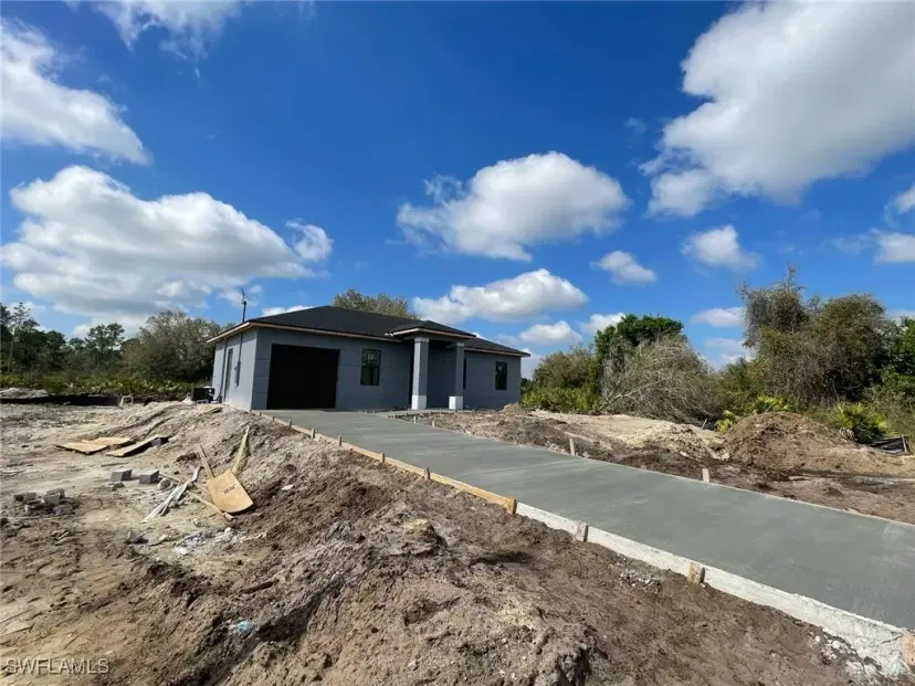 Picture of 705 Ledge St, Lehigh Acres FL 33972