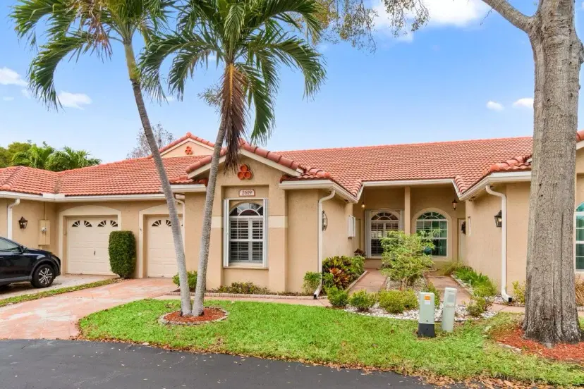 Picture of 2619 Mango Creek Ln, Boynton Beach FL 33436
