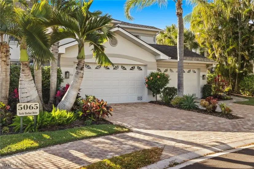 Picture of 5065 Yacht Harbor Dr 203, Naples FL 34112
