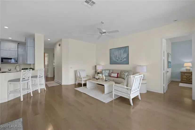 Picture of 5065 Yacht Harbor Dr 203, Naples FL 34112