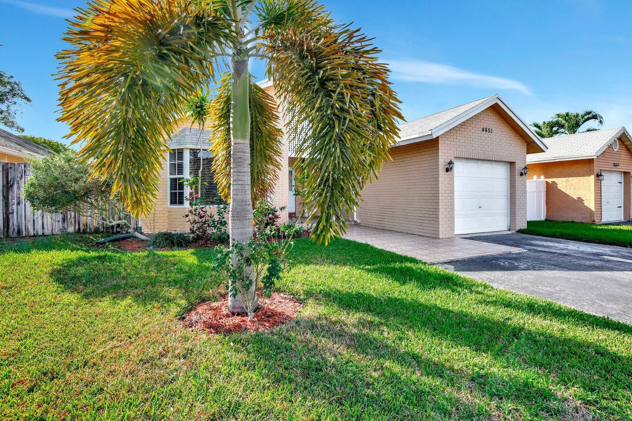 Picture of 4451 NW 99Th Ter, Sunrise, FL 33351