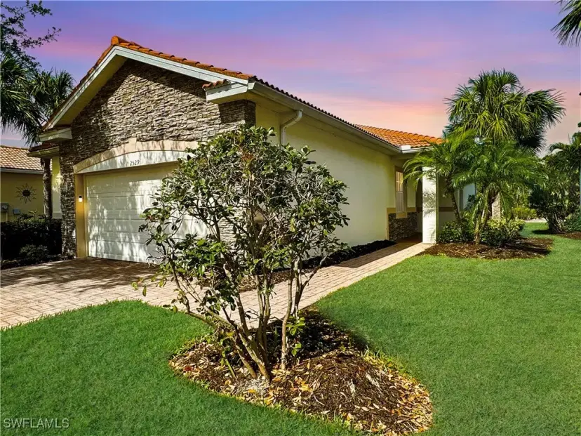 Picture of 2529 Keystone Lake Dr, Cape Coral FL 33909