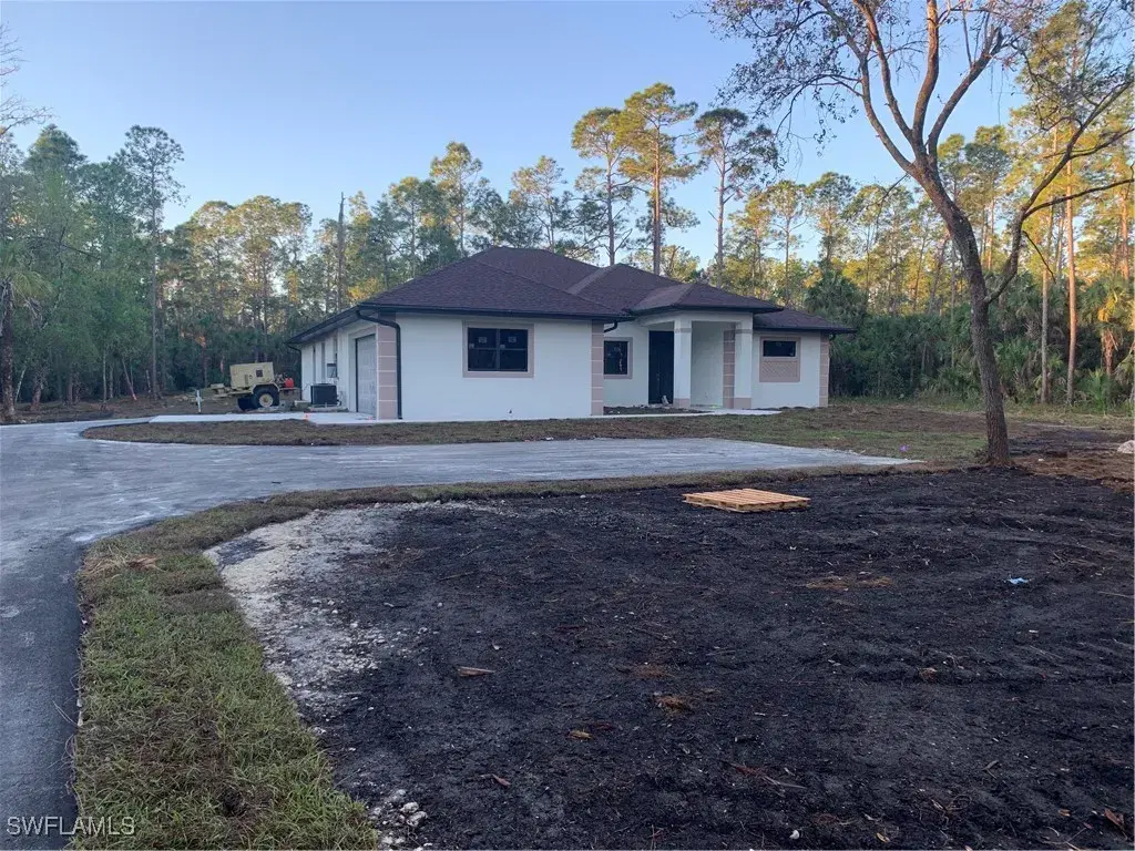 Picture of 4420 20Th Ave Se, Naples, FL 34117