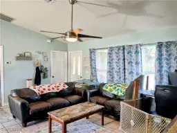 Picture of 3218 2Nd St Sw, Lehigh Acres, FL 33976