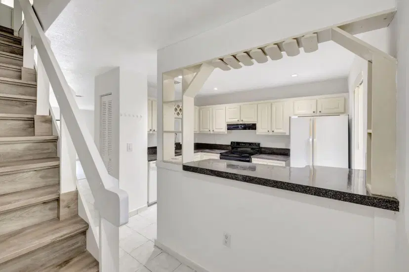 Picture of 8956 W Sample Rd 8956, Coral Springs FL 33065