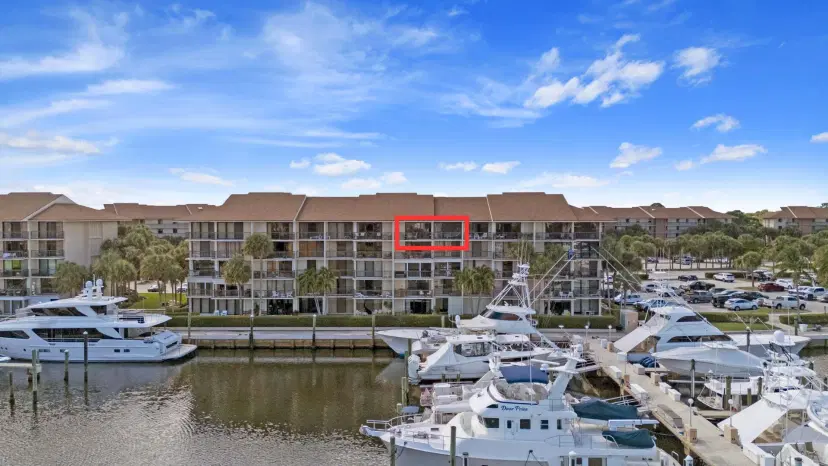 Picture of 2401 Marina Isle Way 503, Jupiter FL 33477