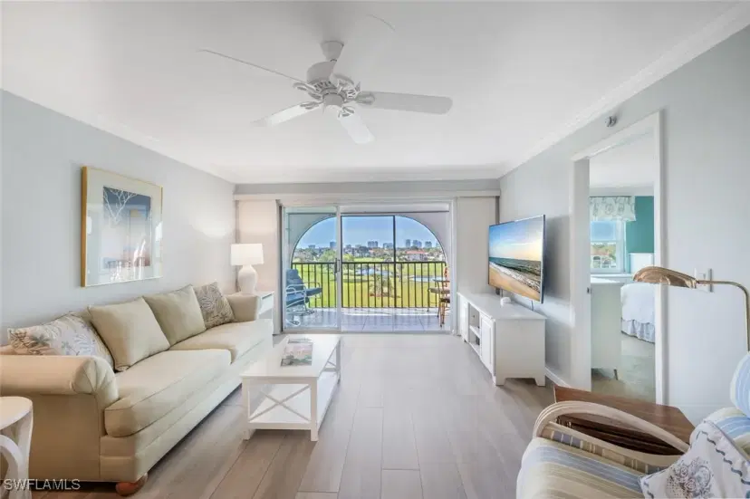 Picture of 37 High Point Cir E 607, Naples FL 34103