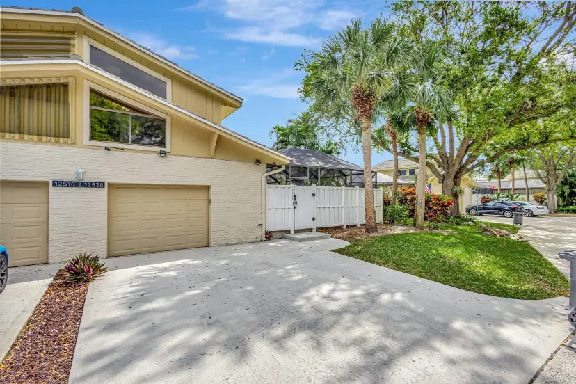 Picture of 12528 Woodmill Drive, Palm Beach Gardens FL 33418