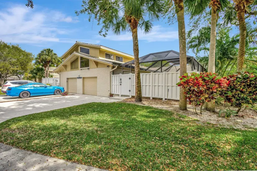 Picture of 12528 Woodmill Drive, Palm Beach Gardens FL 33418