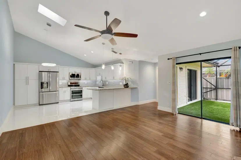 Picture of 12528 Woodmill Drive, Palm Beach Gardens FL 33418