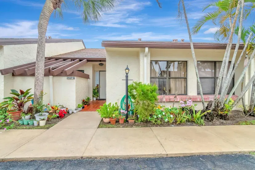 Picture of 3927 Vine Tree Trail B, Lake Worth FL 33467