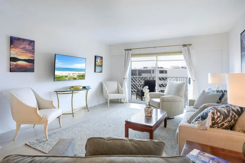 Picture of 170 N Ocean Boulevard 605, Palm Beach FL 33480