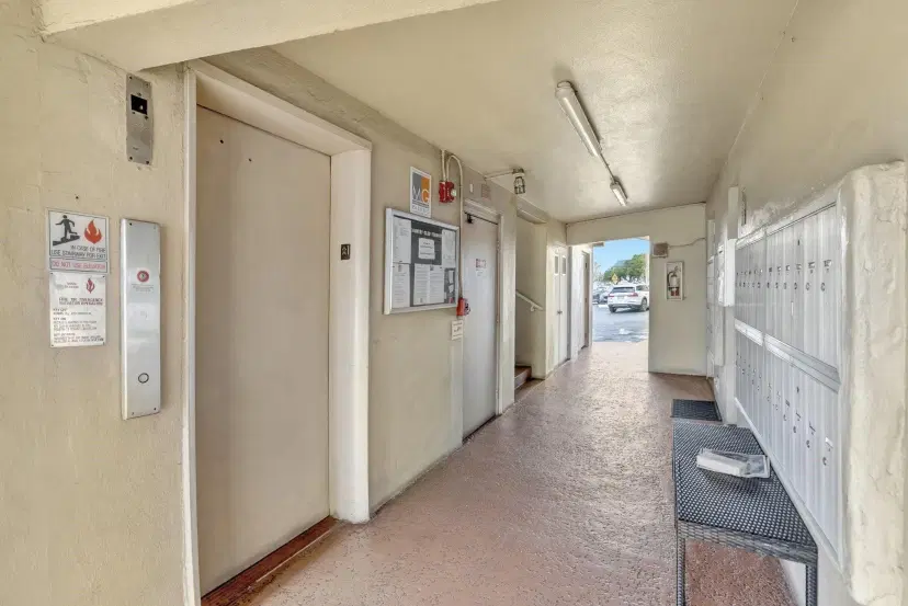 Picture of 4836 NE 23Rd Ave 21, Fort Lauderdale FL 33308