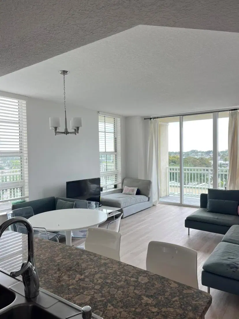 Picture of 450 N Federal Highway 504, Boynton Beach FL 33435