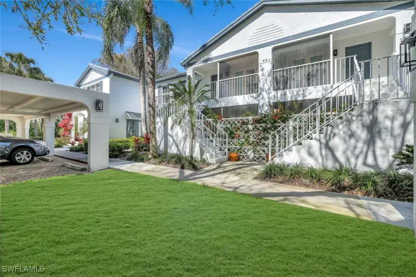Picture of 818 Tanbark Dr 202, Naples FL 34108