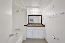 Picture of 140 NE 19Th Ct 214E, Wilton Manors, FL 33305