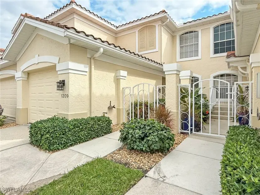 Picture of 15055 Tamarind Cay CT 1209, Fort Myers FL 33908