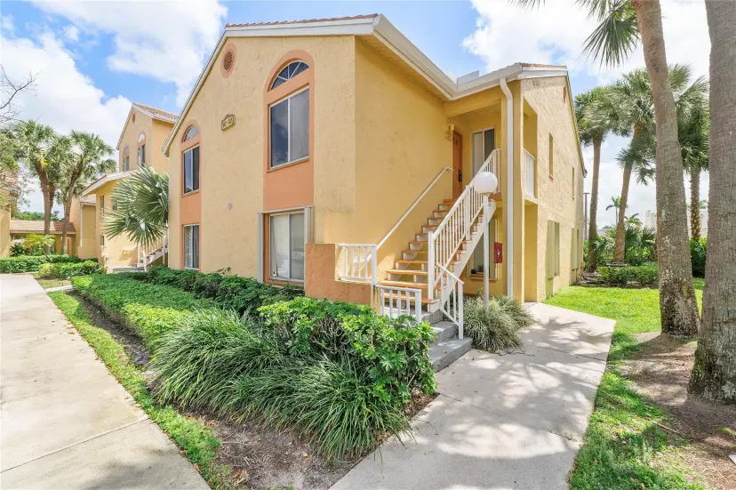 Picture of 947 Coral Club Dr 947, Coral Springs FL 33071