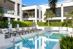 Picture of 82 9Th St S 304, Naples, FL 34102