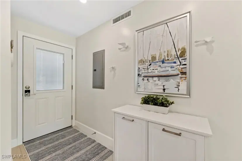 Picture of 1686 Blue Point Ave B5, Naples FL 34102