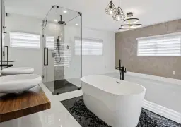 Picture of 1930 NE 211Th St, Miami, FL 33179