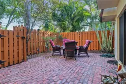 Picture of 1464 Park Shore Cir 3, Fort Myers, FL 33901