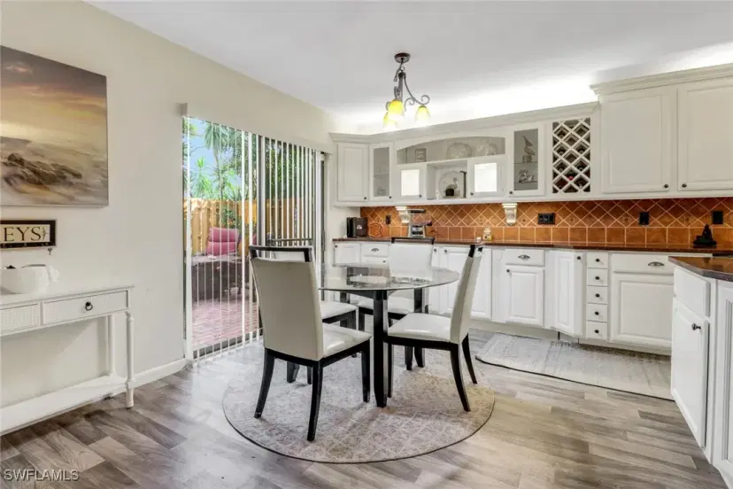 Picture of 1464 Park Shore Cir 3, Fort Myers FL 33901