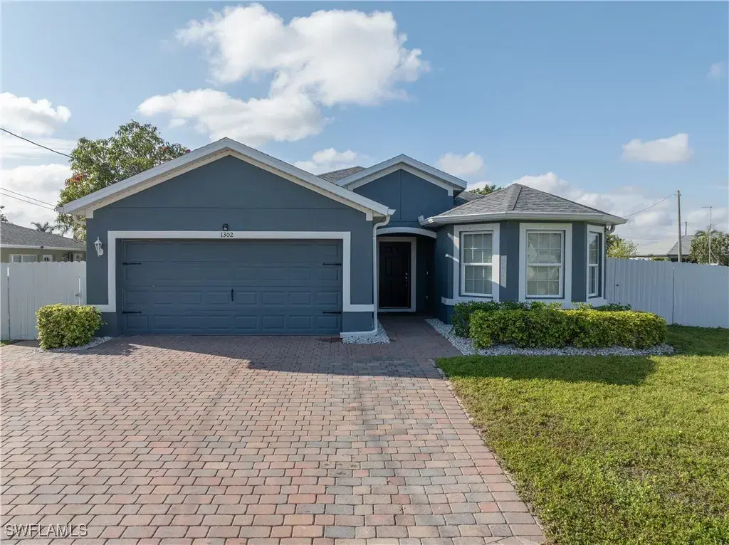 Picture of 1302 SE 16Th St, Cape Coral, FL 33990