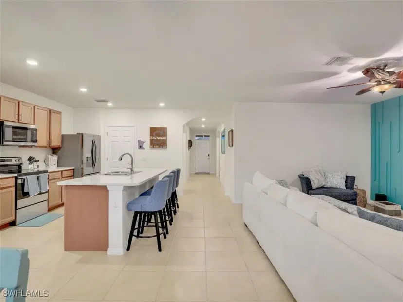 Picture of 3168 Estancia Ln, Cape Coral FL 33909