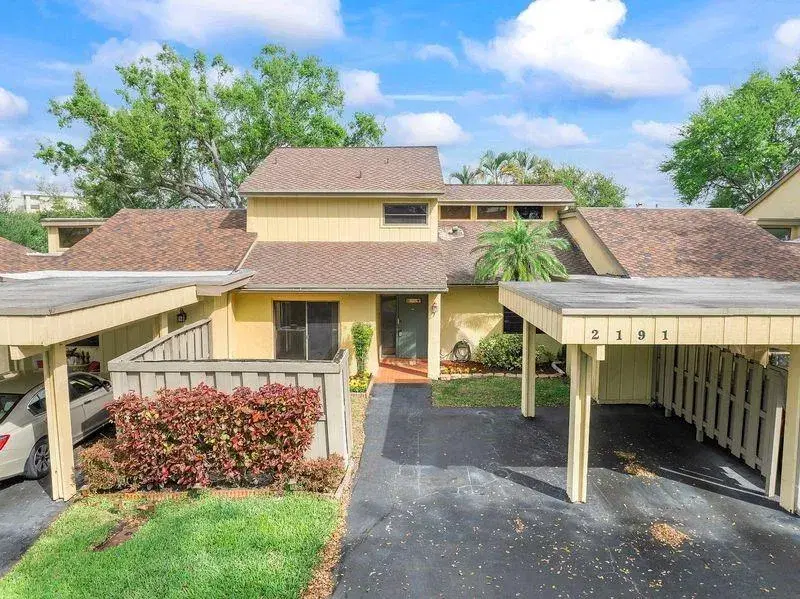 Picture of 2191 Deer Creek Woodlands Way 2191, Deerfield Beach FL 33442