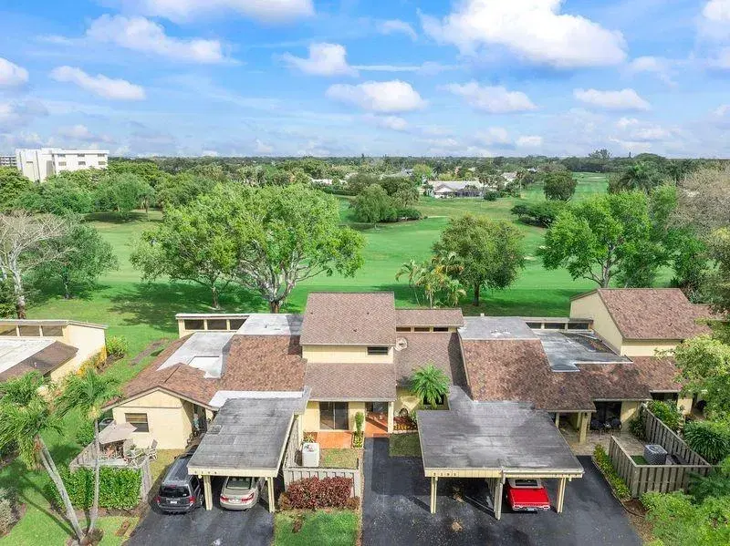Picture of 2191 Deer Creek Woodlands Way 2191, Deerfield Beach FL 33442