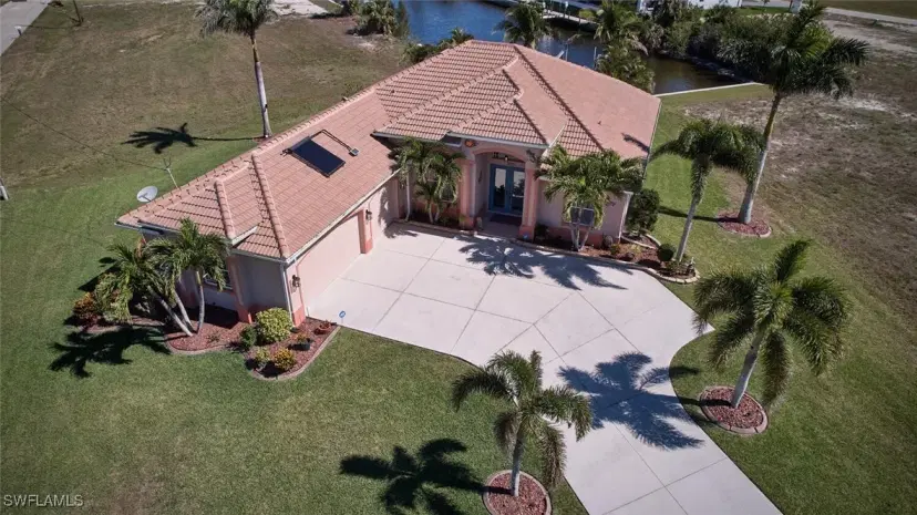 Picture of 3237 Yucatan Pkwy, Cape Coral FL 33993