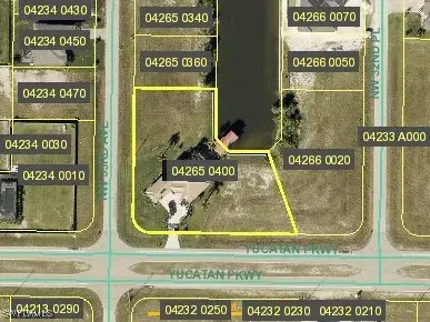 Picture of 3237 Yucatan Pkwy, Cape Coral FL 33993