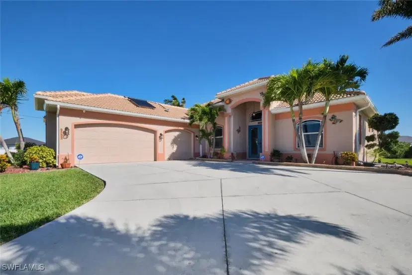 Picture of 3237 Yucatan Pkwy, Cape Coral FL 33993
