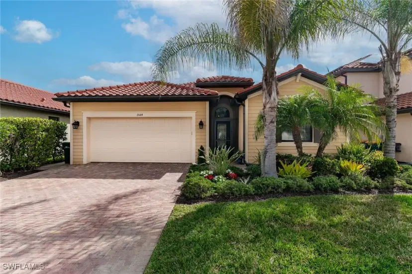 Picture of 1584 Vizcaya Ln, Naples FL 34113