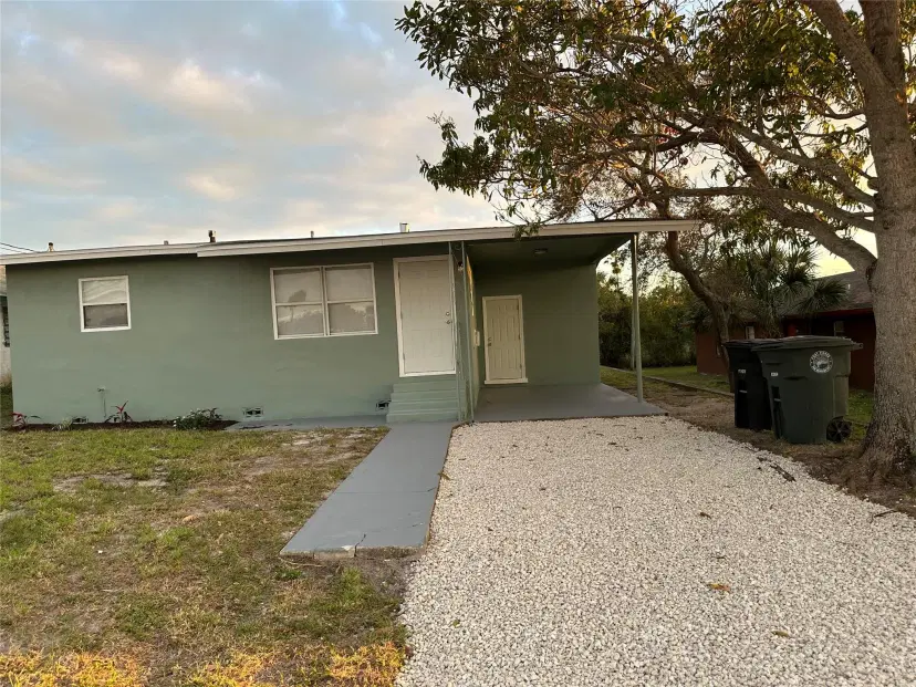Picture of 903 Avenue J, Fort Pierce FL 34950