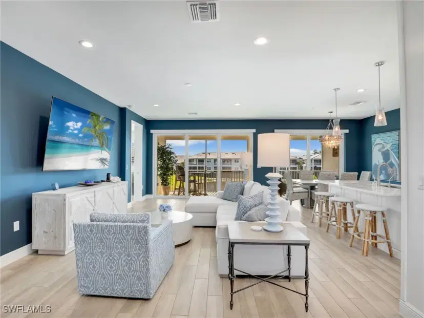 Picture of 2621 Seychelles Cir 1807, Naples FL 34112