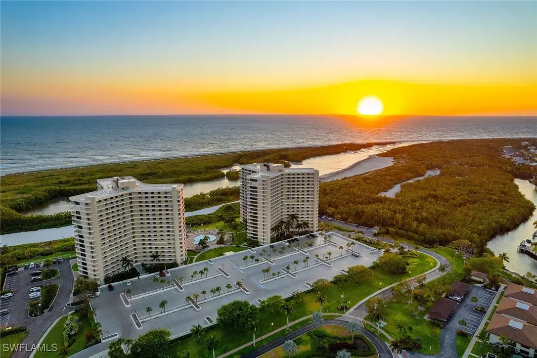 Picture of 440 Seaview Ct 902, Marco Island, FL 34145