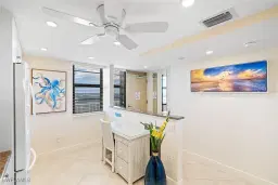 Picture of 440 Seaview Ct 902, Marco Island, FL 34145