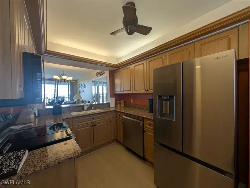 Picture of 4471 Bay Beach Ln 342, Fort Myers Beach FL 33931
