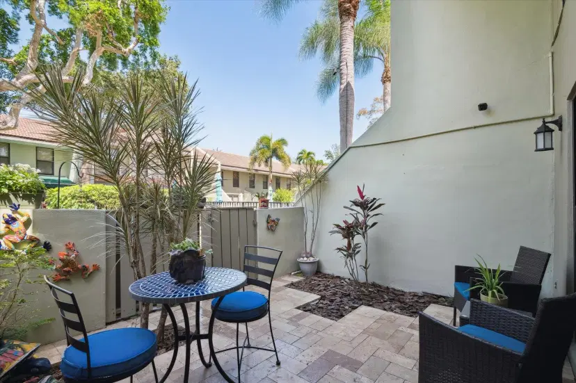 Picture of 2859 NE 60 Street, Fort Lauderdale FL 33308