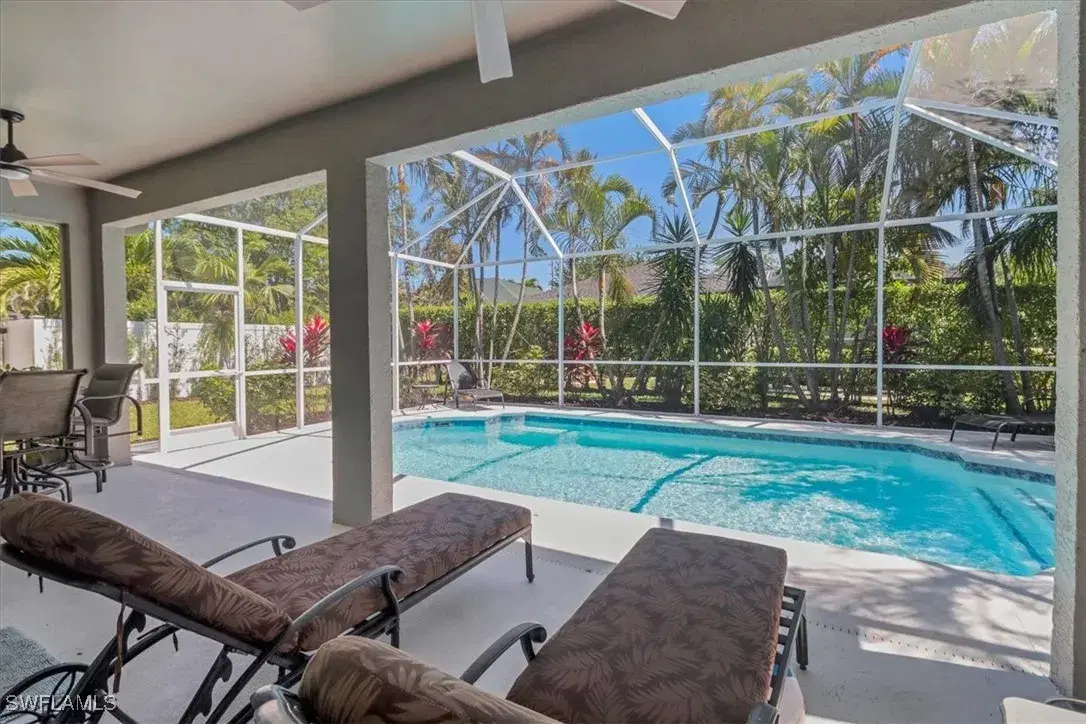Picture of 345 Sweet Bay Ln, Naples, FL 34119