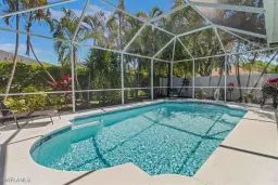 Picture of 345 Sweet Bay Ln, Naples, FL 34119